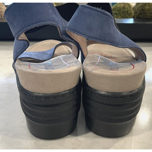 BIONICA Women's Size 10M Suede Leather Platform Sandals Active Comfort - Picture 9 of 12